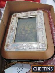 Joseph Lucas Ltd illuminating photo frame