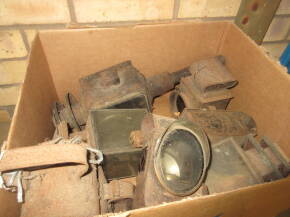 Box of assorted lamps