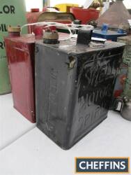 Shell 2gallon petrol cans (2)