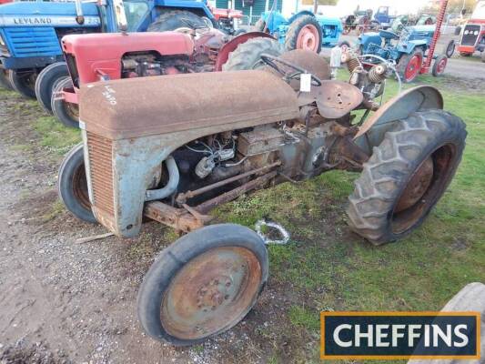 FERGUSON TE-20 4cylinder petrol TRACTOR